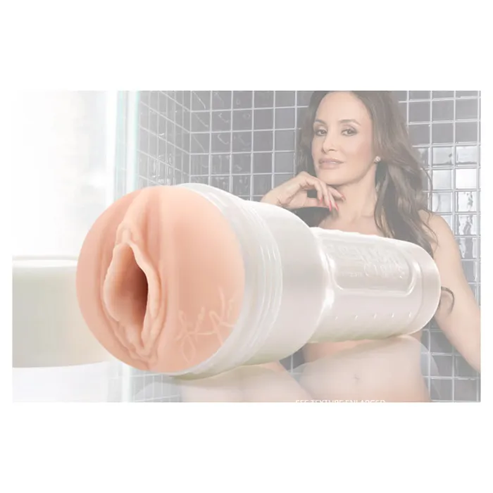 Fleshlight Male Sex Toys Fleshlight Girls Lisa Ann Barracuda