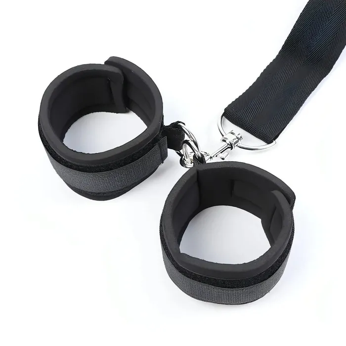 Ohmama! Female Sex Toys | 2 in 1 Ball-Gag Nera con Strap Comfortable e Polsiere collegate